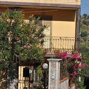 Casa Dell'oleandro Apartment Gallodoro